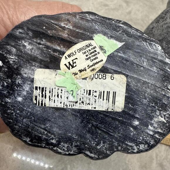 Lot of two Bear sculptures by A Wolf. Pre-owned. Size 3.5 in and 5 in. - Picture 7 of 8